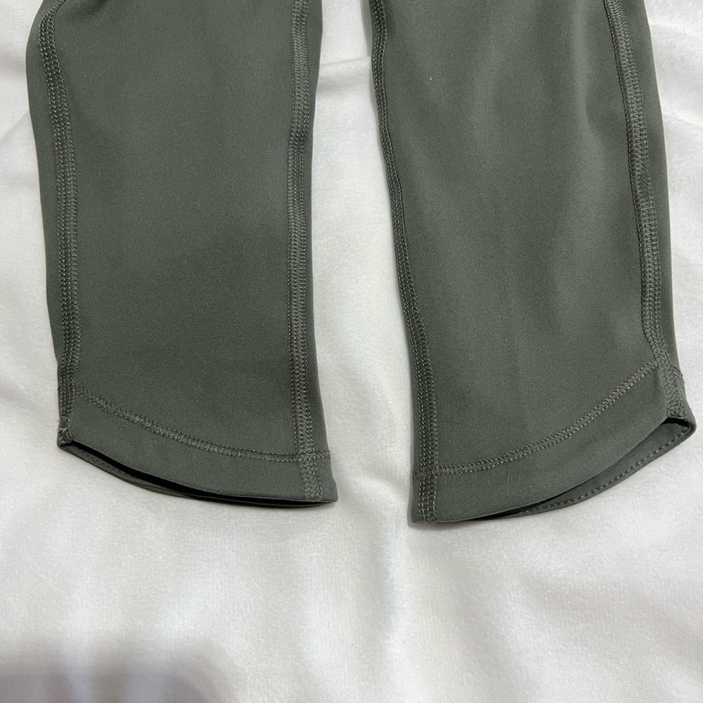 NWT Yogalicious Lux Harmony Ankle Tight Size XS in Mulled Basil color - Picture 7 of 8